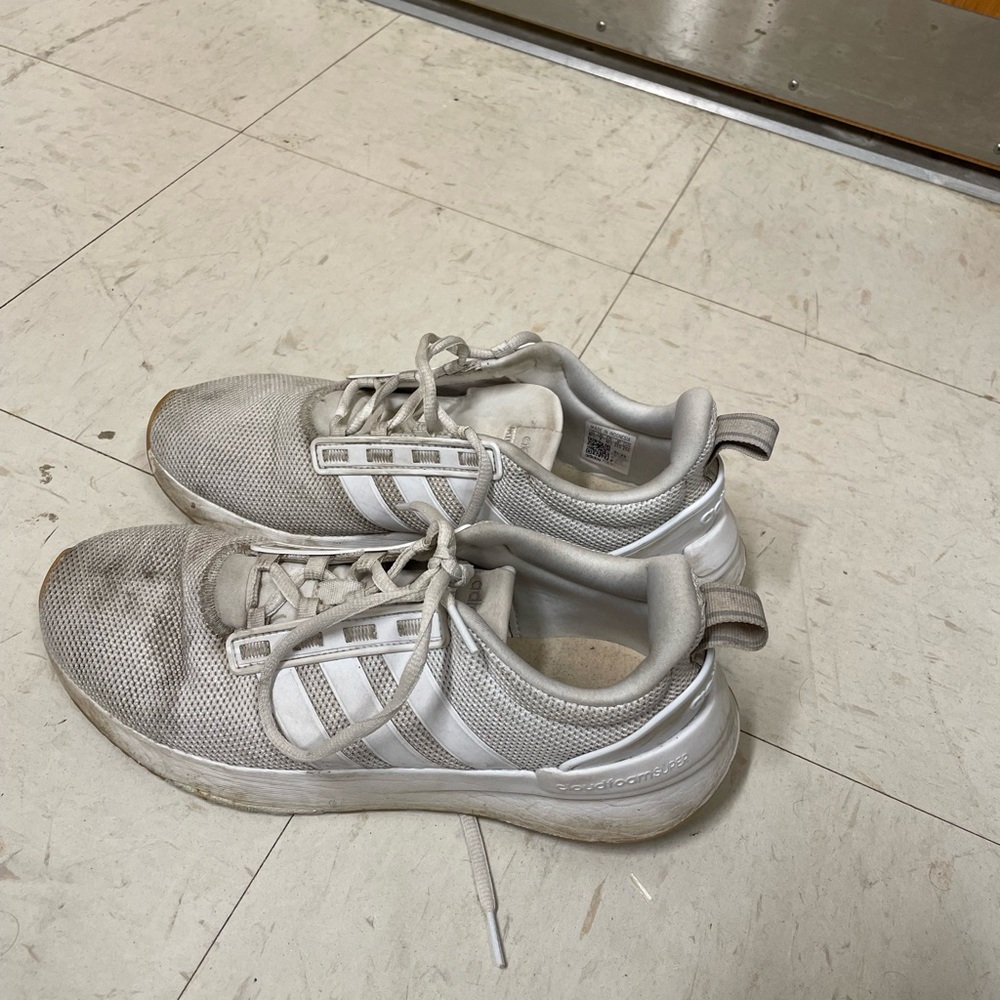 Running shoes